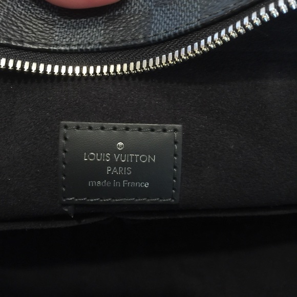 *SOLD* Authentic Louis Vuitton Damier Cobalt - Picture 6 of 8