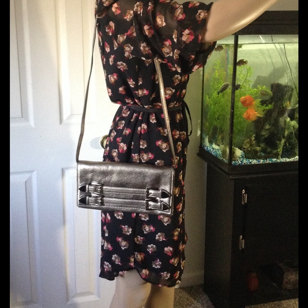 💋MICHAEL KORS Shoulder Bag Clutch NWOT 1 HR Price - Picture 4 of 8
