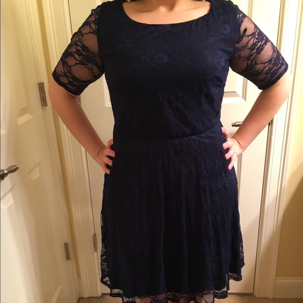 Paper doll lace dress