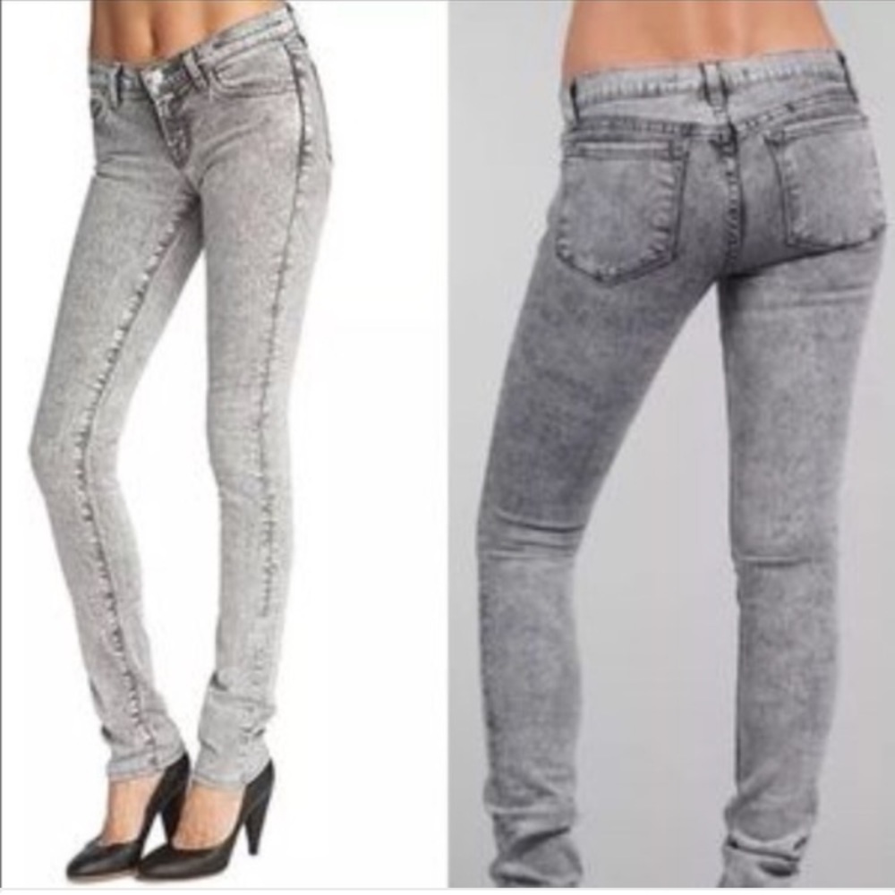 NWOT- J Brand low rise pencil leg in X-ray wash