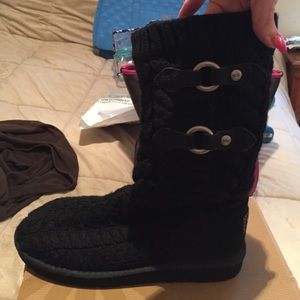 Black sweater Uggs size 9