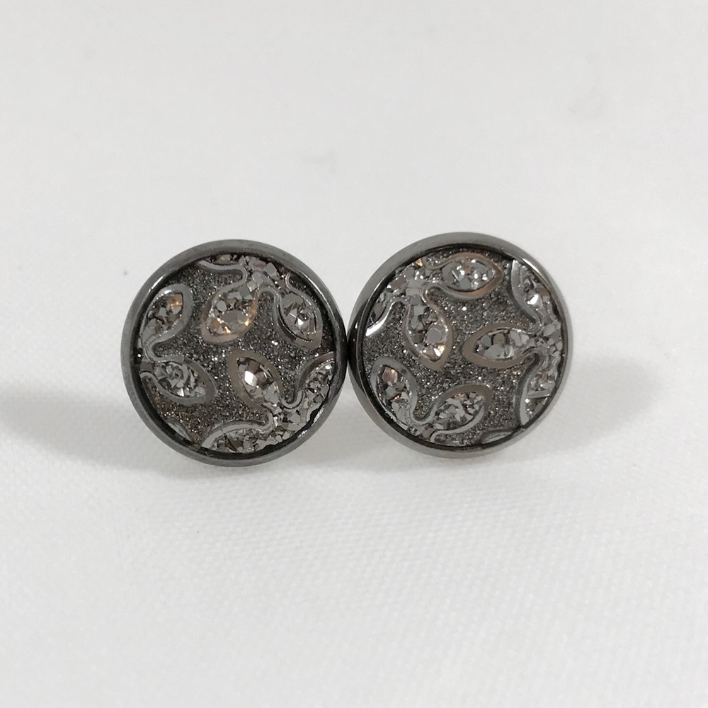 🎉HP!😍Dark silver druzy flower earrings, gunmetal - Picture 3 of 5