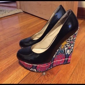 Steve Madden wedges  size 6
