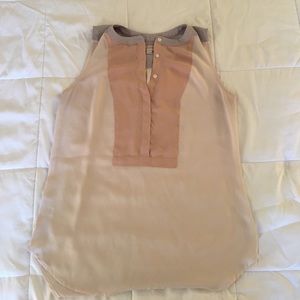 Sleeveless blouse
