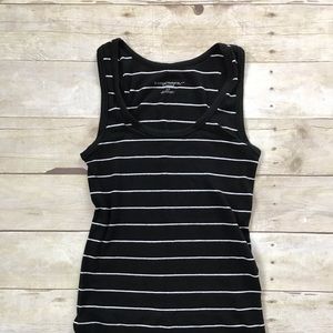 Maternity tank top bundle