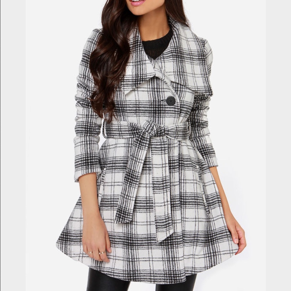Jack by BB Dakota ivory and black coat