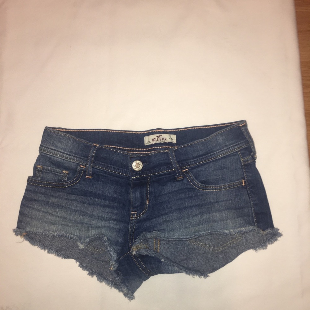 Hawt Hollister Shorts 😍😍😍