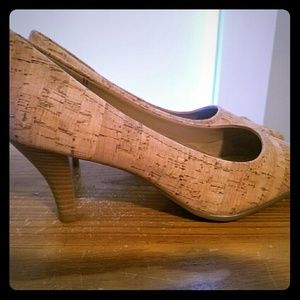 Women's shoes size 8 5