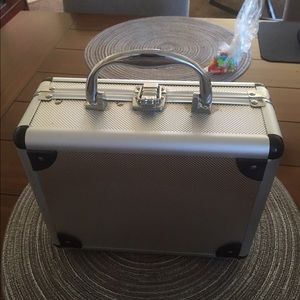 At home diamond head microdermabrasion set