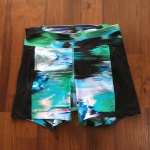 Lululemon Swim shorts bundle sz 4