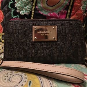 Michael Kors wristlet