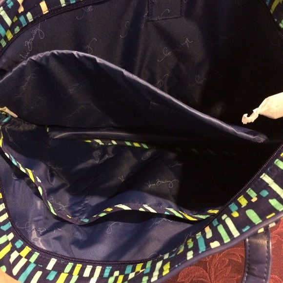 NWT Vera Bradley Trimmed Laptop Tote - Picture 2 of 3