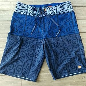 NWOT Quiksilver Men's Sz 32 Boardshorts