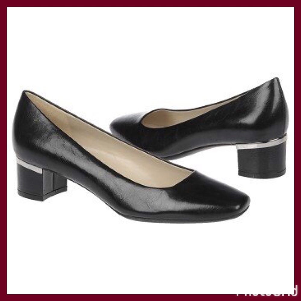 Black Leather Work Pumps 👠 Naturalizer "Wanda"