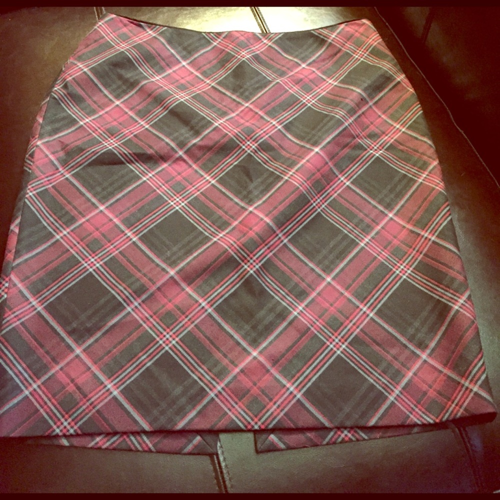 White House Black Market plaid pencil skirt