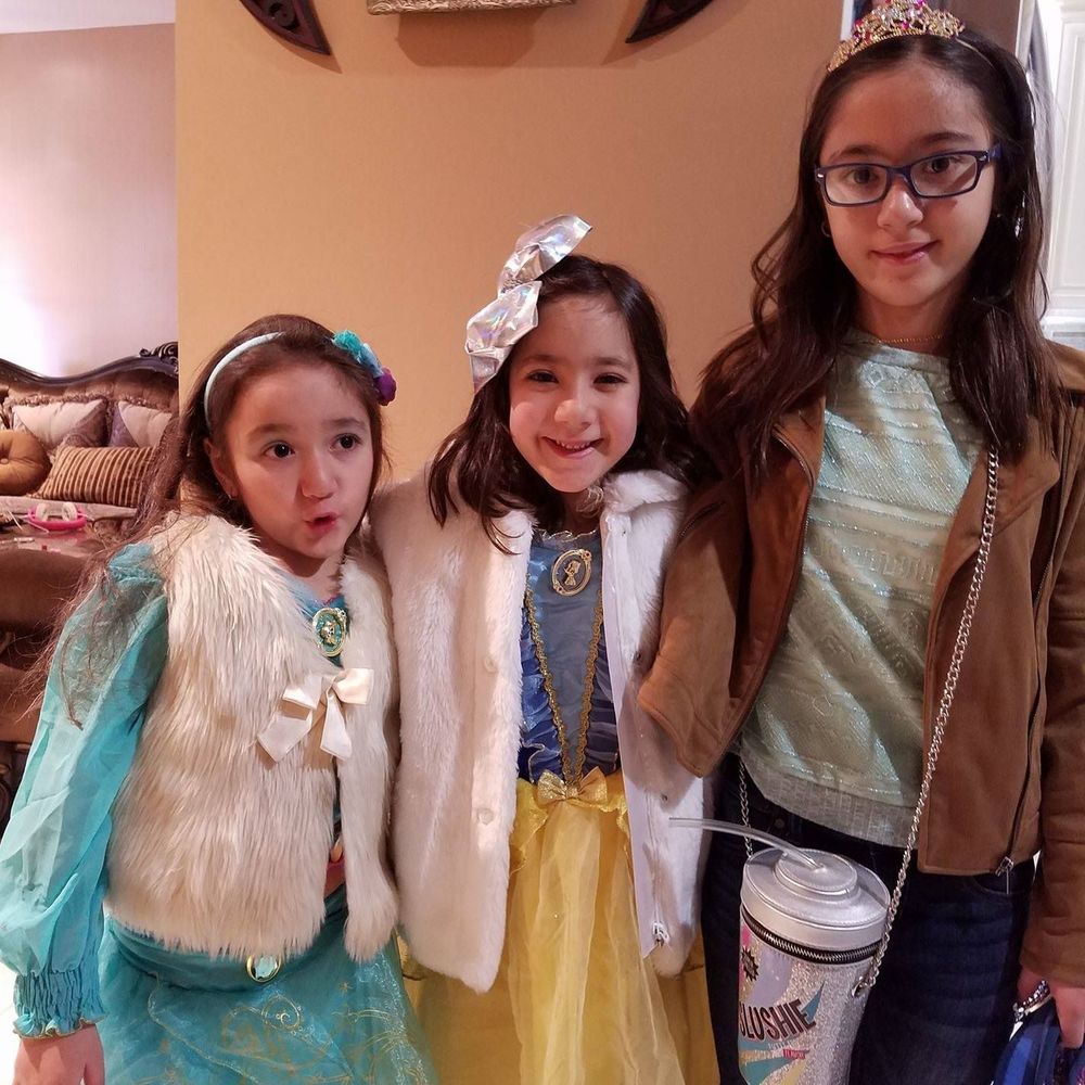 Meet your Posher, Sonia