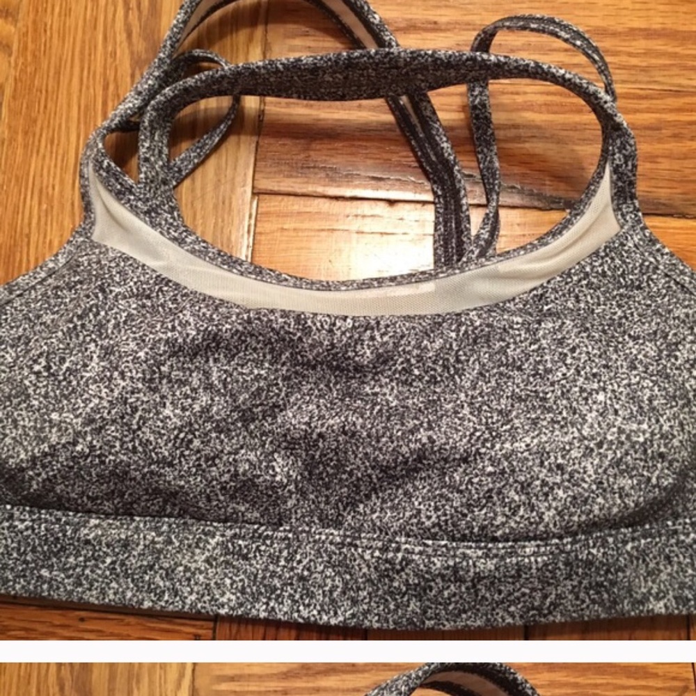 Lululemon RARE sports bra NWOT