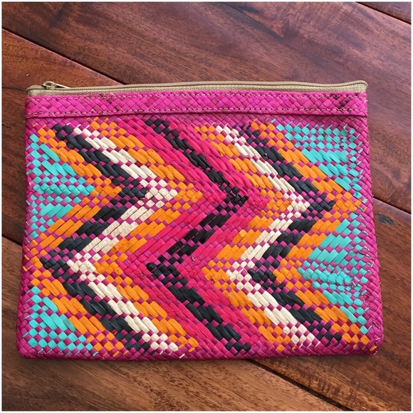 Mabaysay Multicolor Chevron Ticog Straw Clutch - Picture 2 of 4