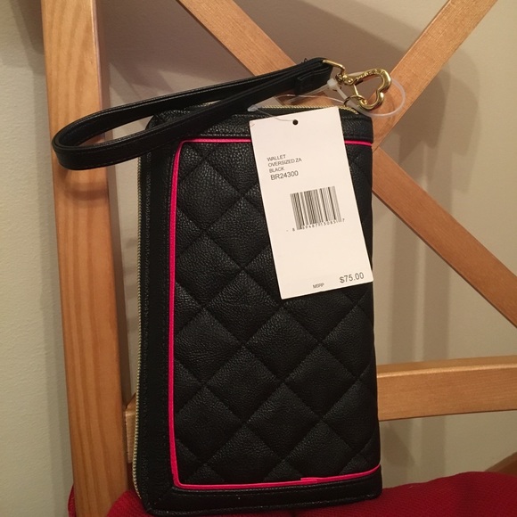 Betsey Johnson Black Floral Zip Around Wallet. - Picture 2 of 4