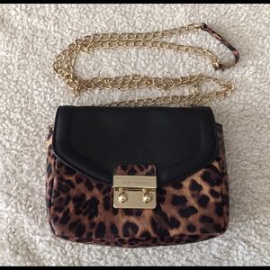 G by Guess purse