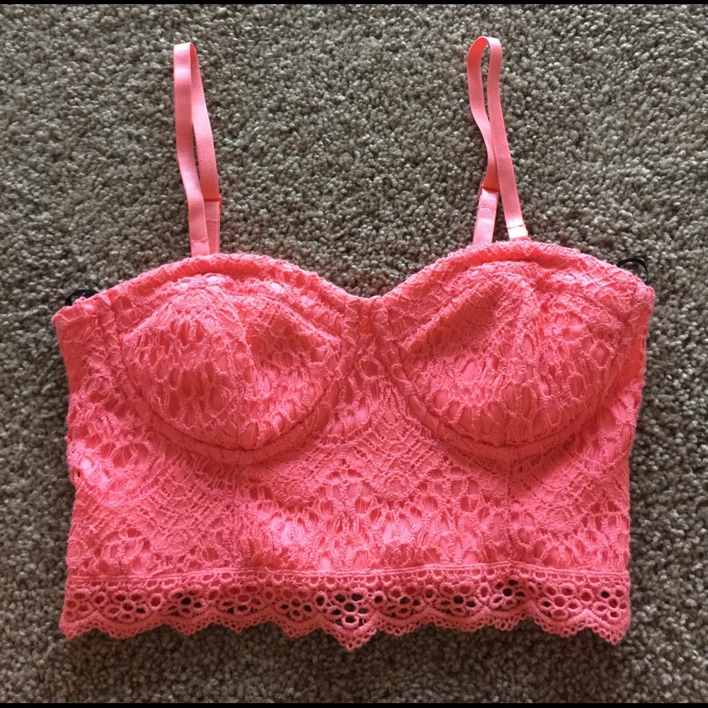 Forever 21 infrared color crop top 😍