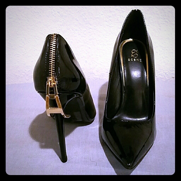 Women Shoe - Picture 3 of 4