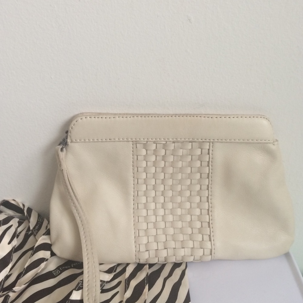 Linea Pelle leather clutch w/ woven detail cream