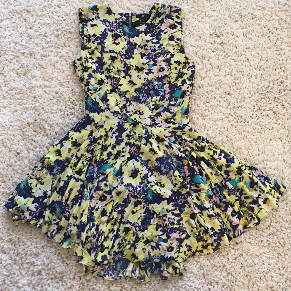 Floral H&M mini dress