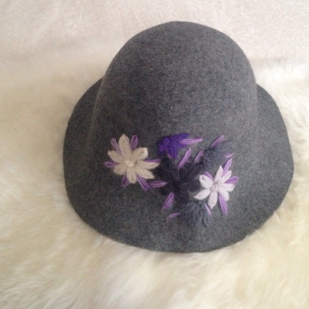 100% Wool Hat - image 1