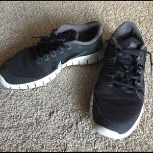 Black Nike Free 5.0 Sneakers