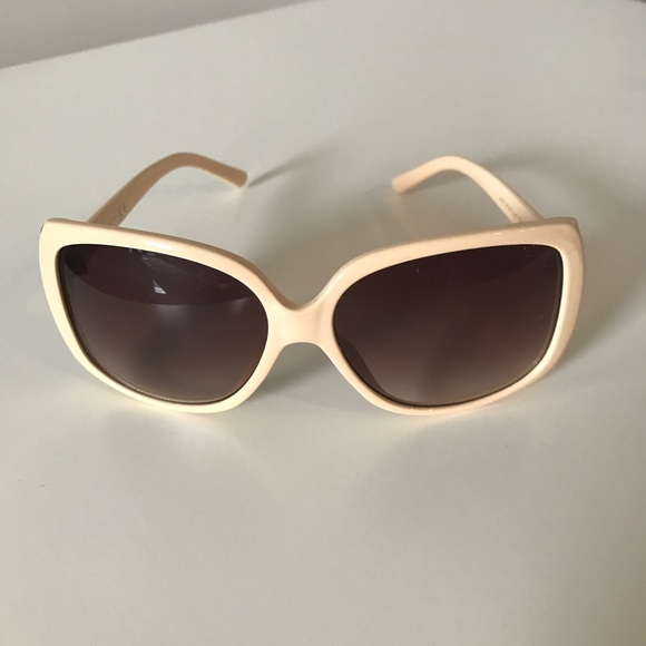 Tahari Accessories - Nude Tahari Sunglasses