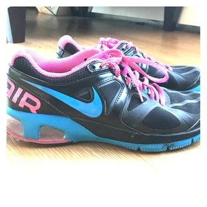 NIKE Air Max Sneakers