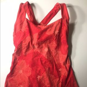 Lucy active sports top