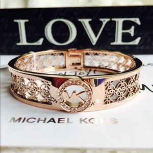 🎗Michael Kors rosegold bracelet with box