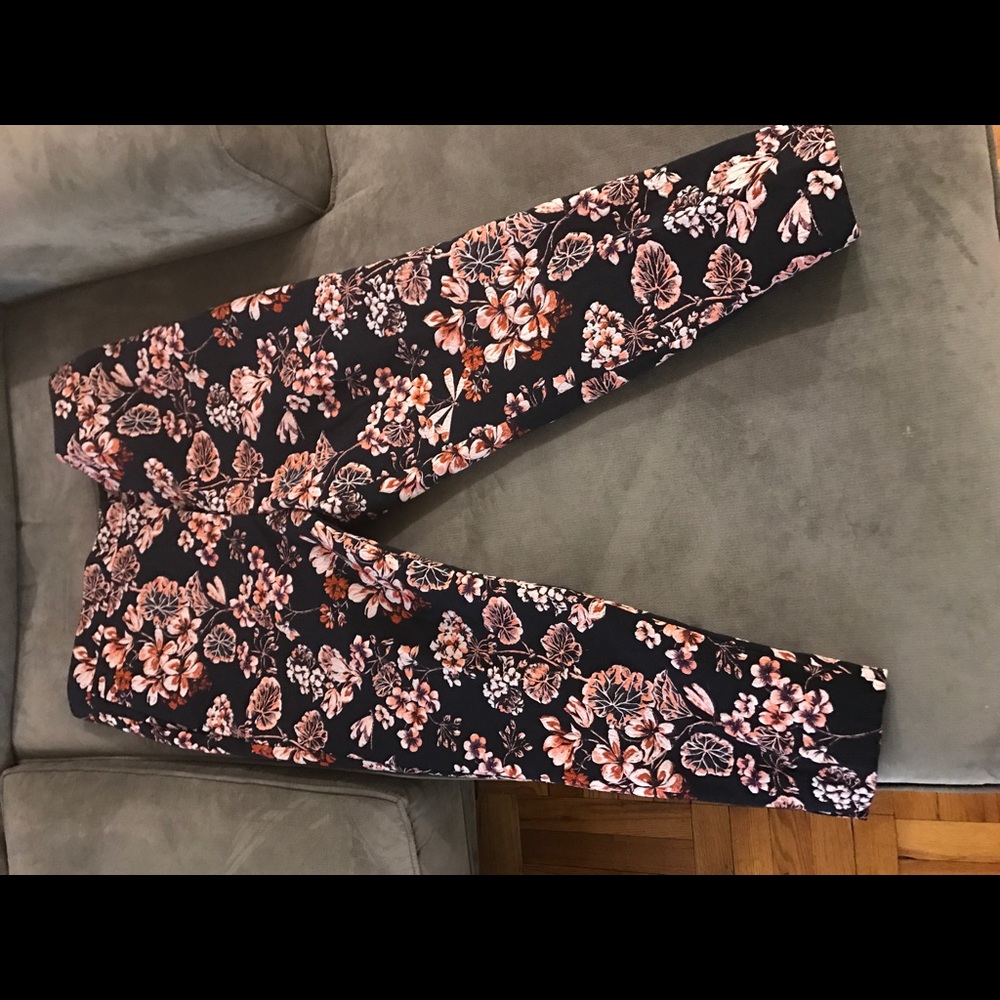 BRAND NEW NEVER WORN ANN TAYLOR PANTS