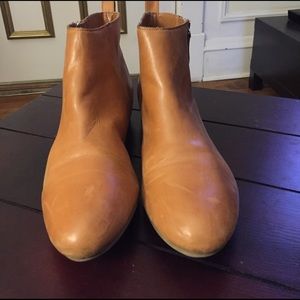 Tan Chelsea Boots