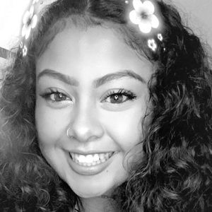 Meet your Posher, Alma