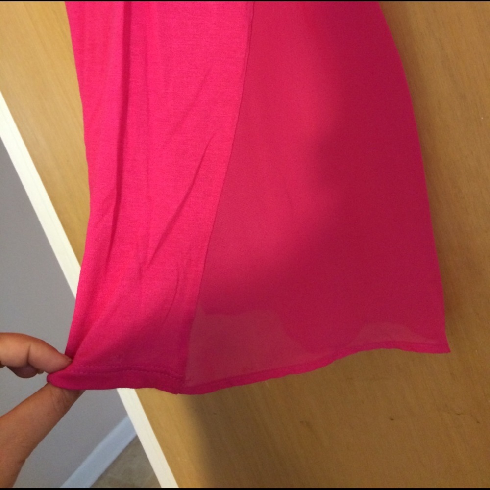 Pink tank - Picture 3 of 3