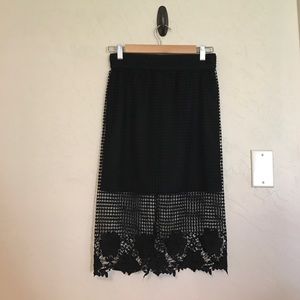 Forever 21 black skirt