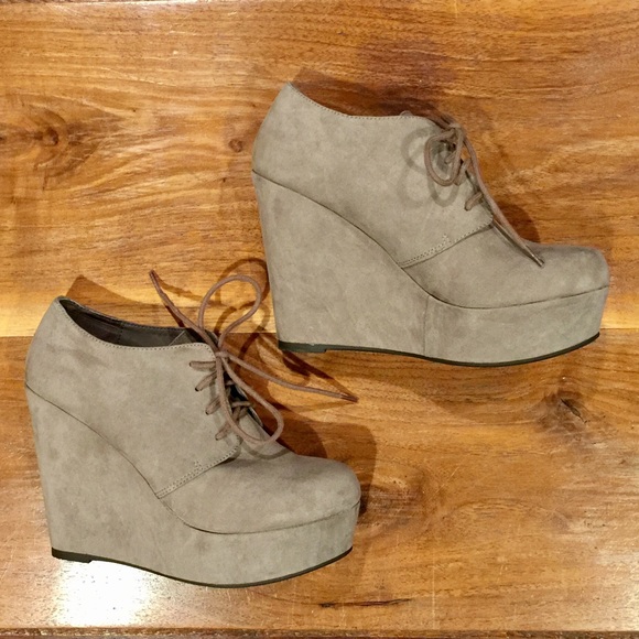Taupe wedge booties NWT!!! - Picture 2 of 4