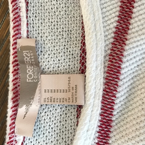 Forever 21 Contemporary Top - Picture 4 of 4