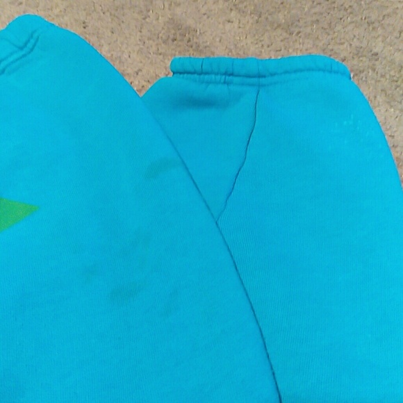 VS pink and Nike crop joggers - Picture 2 of 5