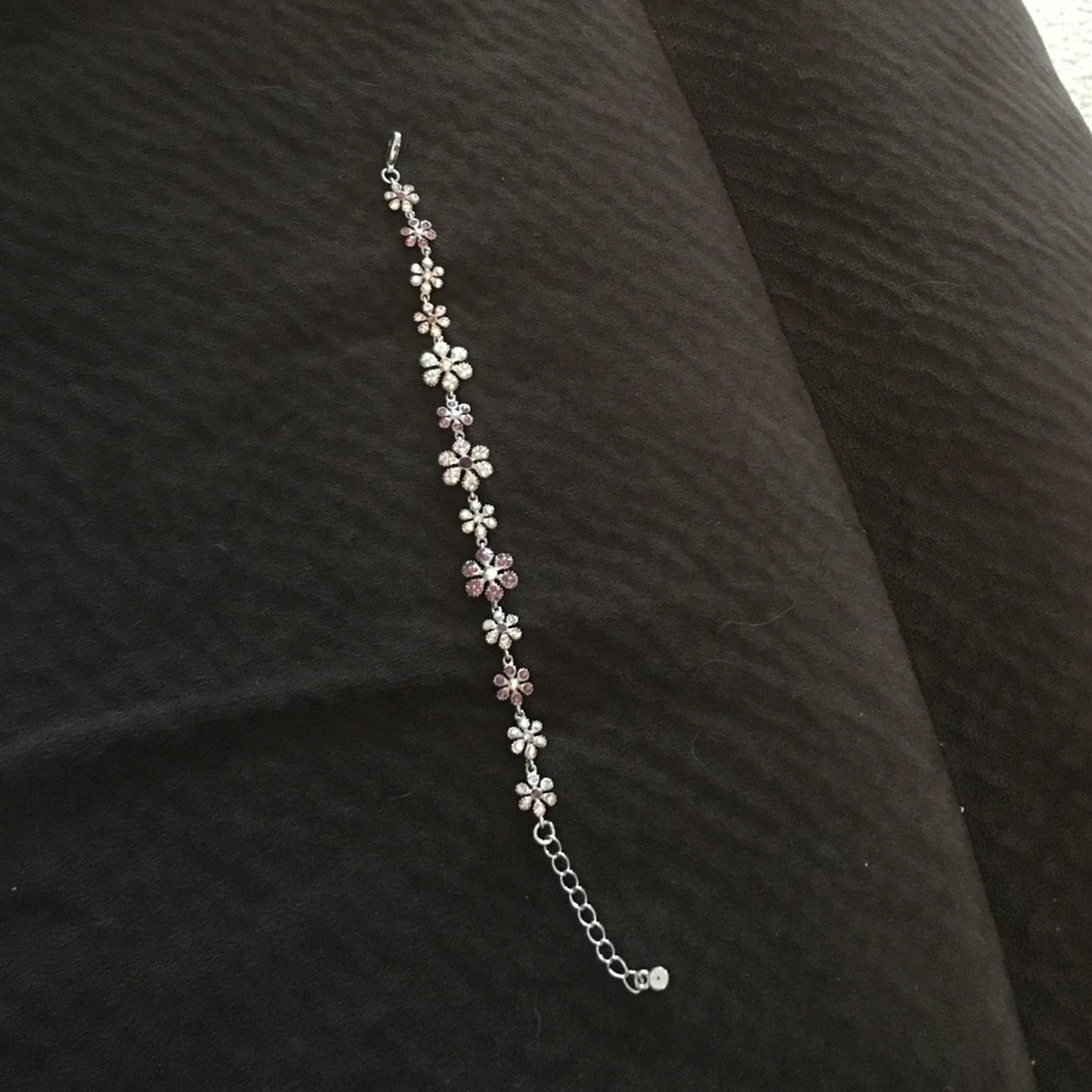 Flower bracelet