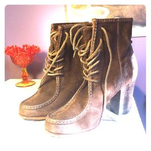 Unworn Frye Parker Suede Ankle Boots