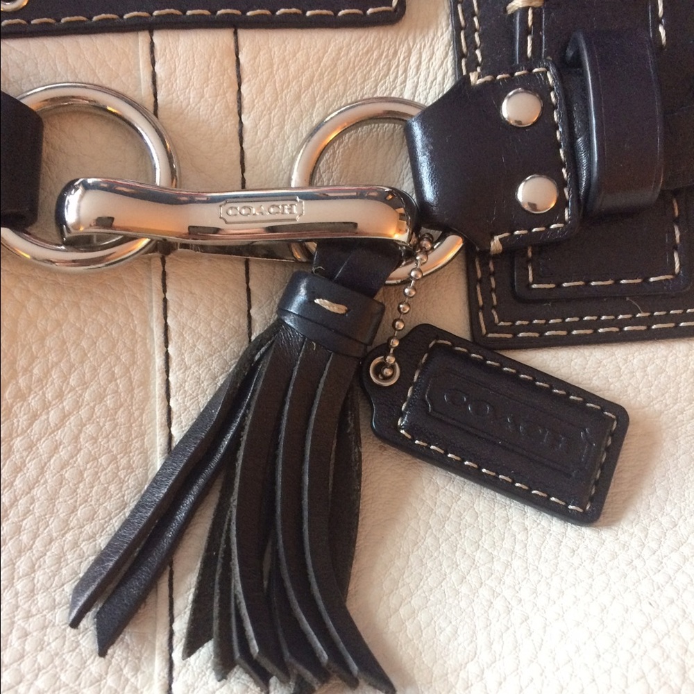 Coach white and black authentic leather purse - Picture 2 of 6