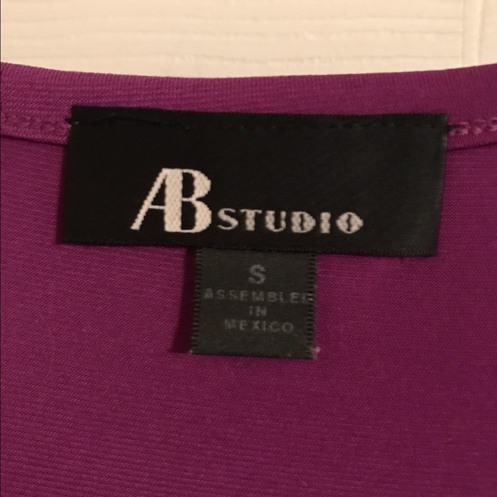 AB Studio Top - Picture 2 of 2