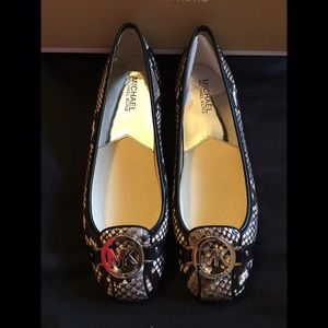 New! Michael Kors Snakeskin Flats