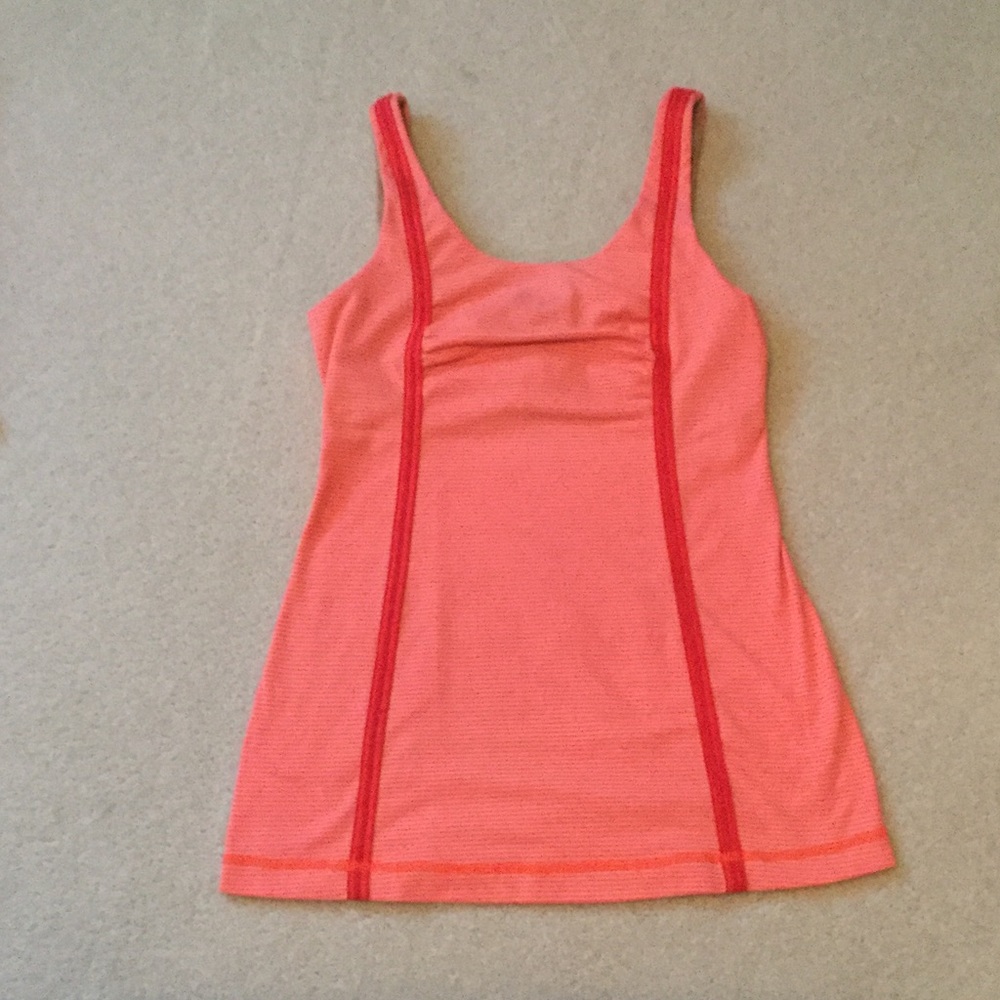 Lululemon tank