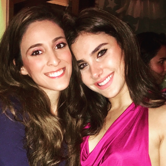 Meet your Posher, Ayla - Picture 3 of 8