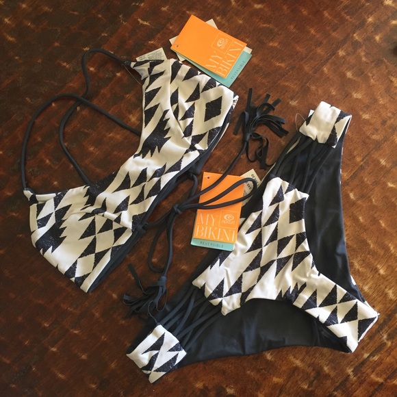 Rip Curl reversible bikini, size XS, NWT! - Picture 3 of 6